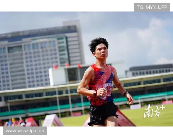 杭州篮球队在耐力排行榜中荣获第三名展现出强大实力与团队精神 杭州篮球队在耐力排行榜中荣获第三名展现出强大实力与团队精神