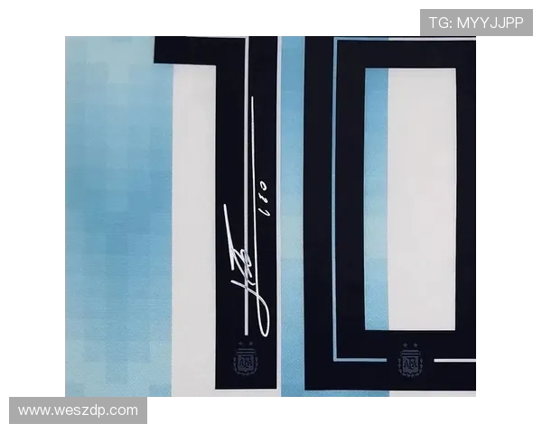 足球巨星的英文签名风格模仿与创作技巧分享 足球巨星的英文签名风格模仿与创作技巧分享